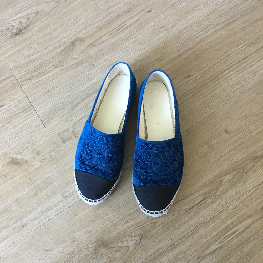 Chanel navy/black espadrilles